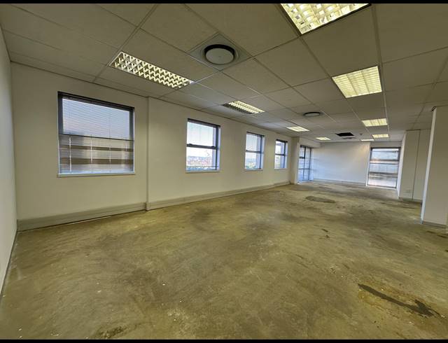 762M² OFFICE TO LET IN WOODMEAD